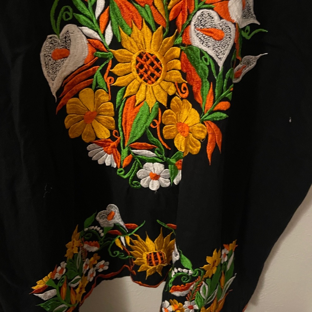Black Sunflower Embroidered Dress, XL - Picture 4 of 7